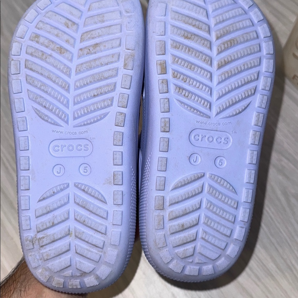 CROCS CUTIE CRUSH CLOG Violet Shoes Size Junior 5 - Picture 7 of 12